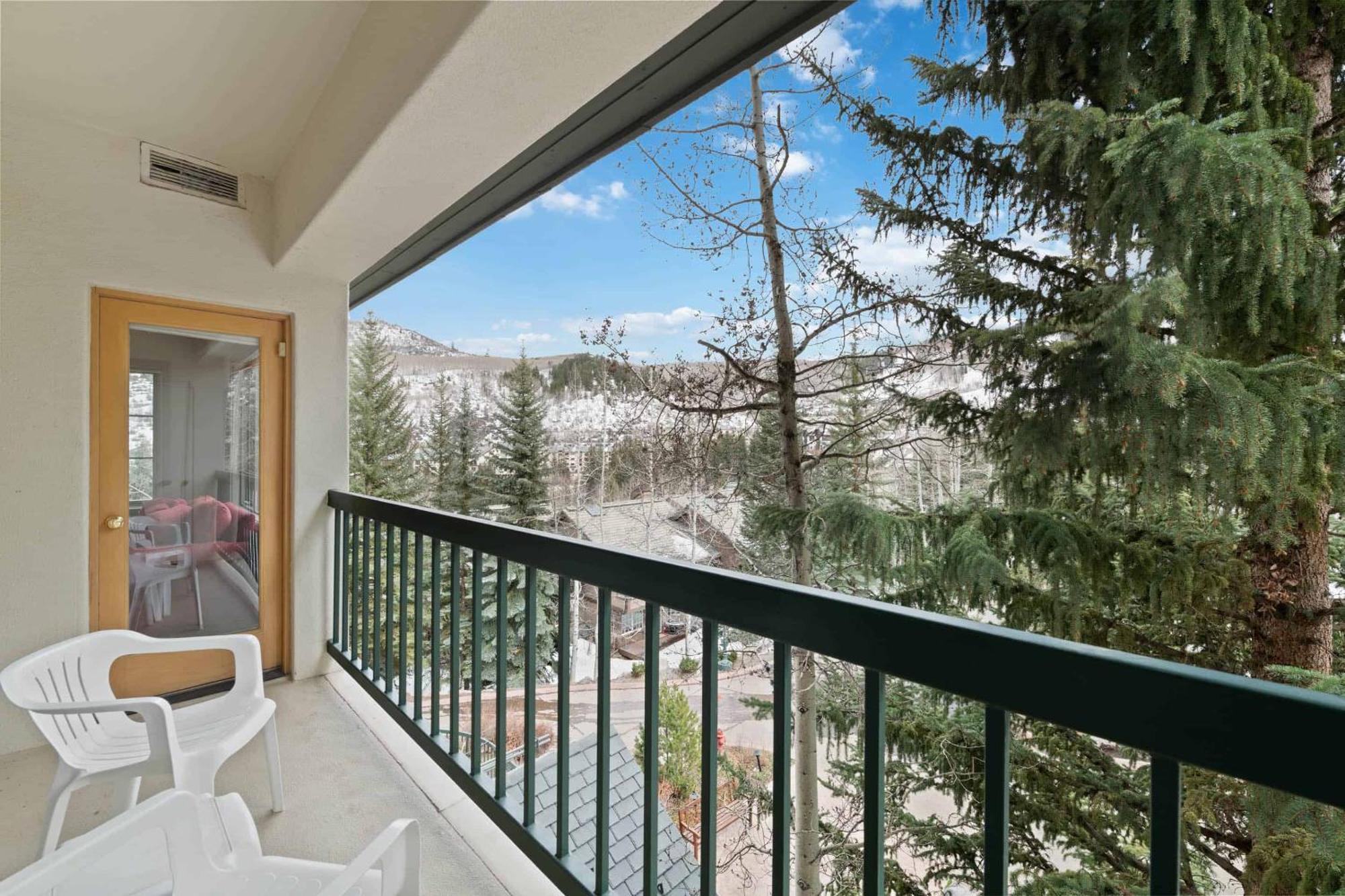 Borders Lodge By East West Hospitality Beaver Creek Exterior foto