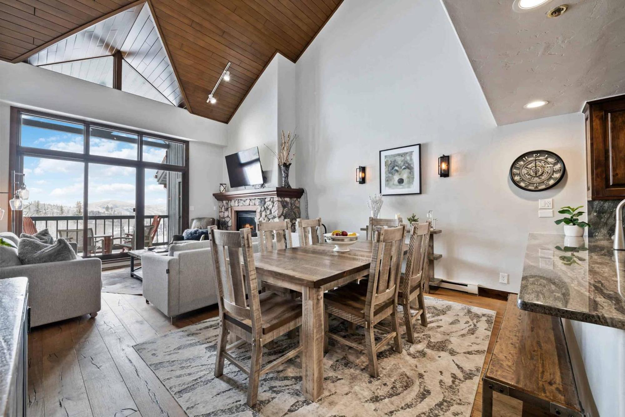 Borders Lodge By East West Hospitality Beaver Creek Exterior foto