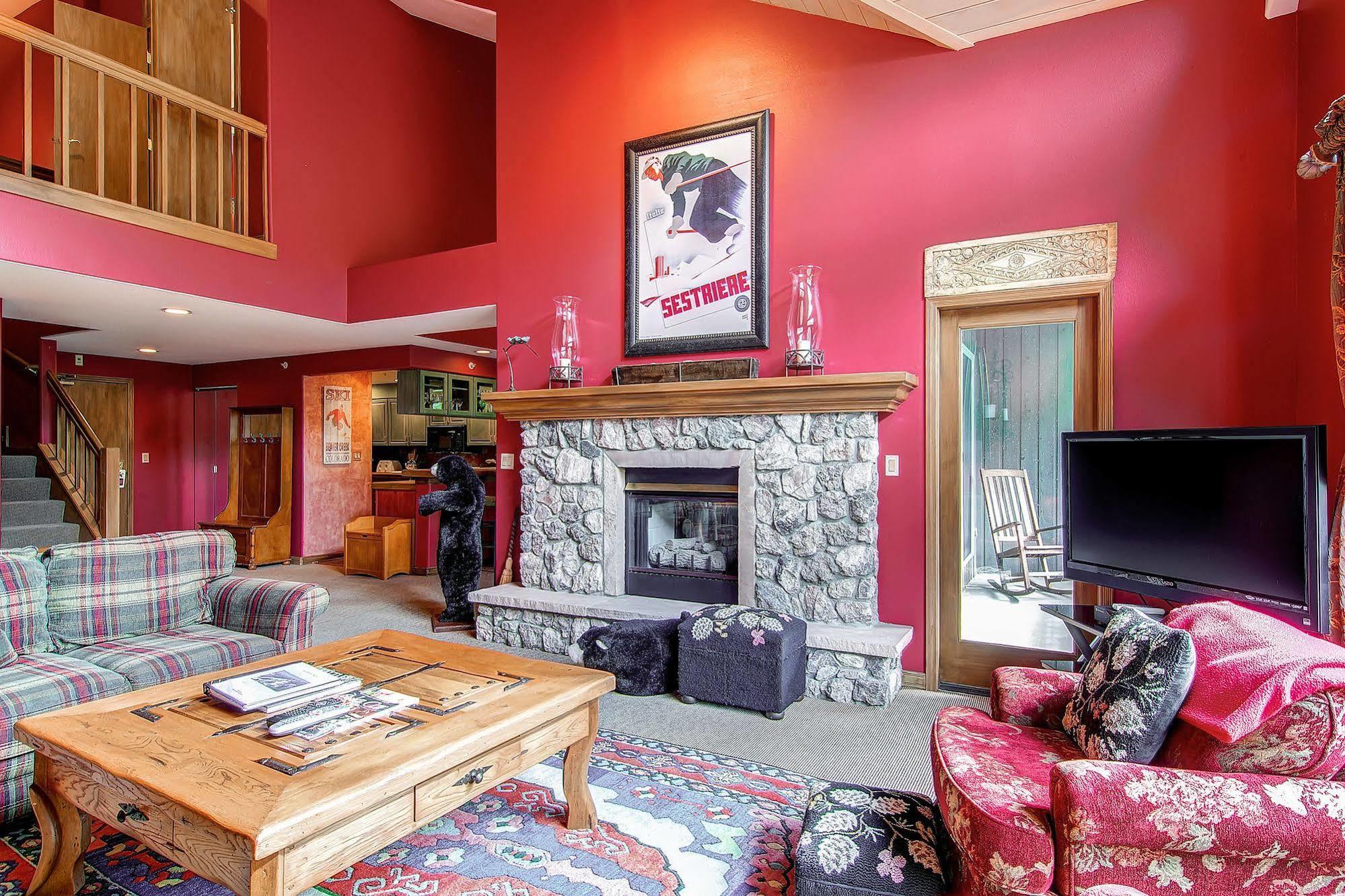 Borders Lodge By East West Hospitality Beaver Creek Exterior foto